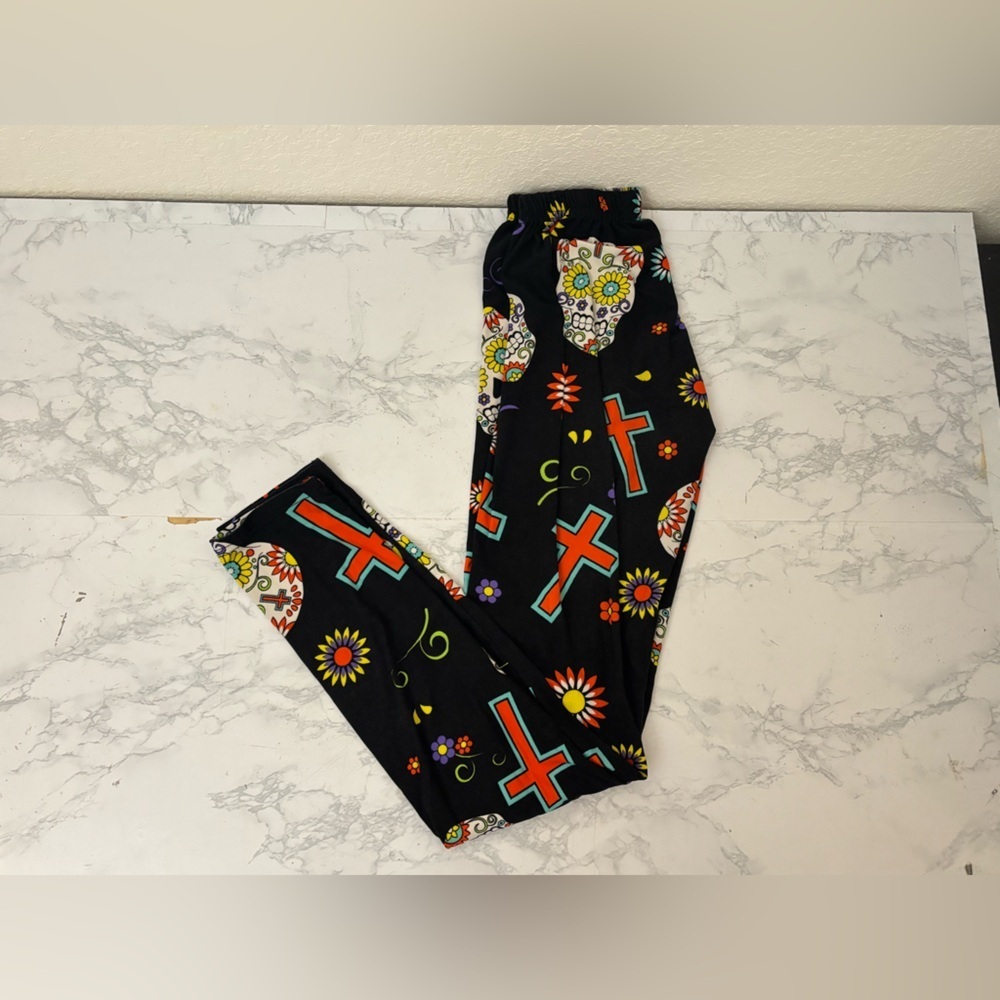 Black Skull And Crosses Leggings Womens S/M Elastic Waist Pull On Pants​​